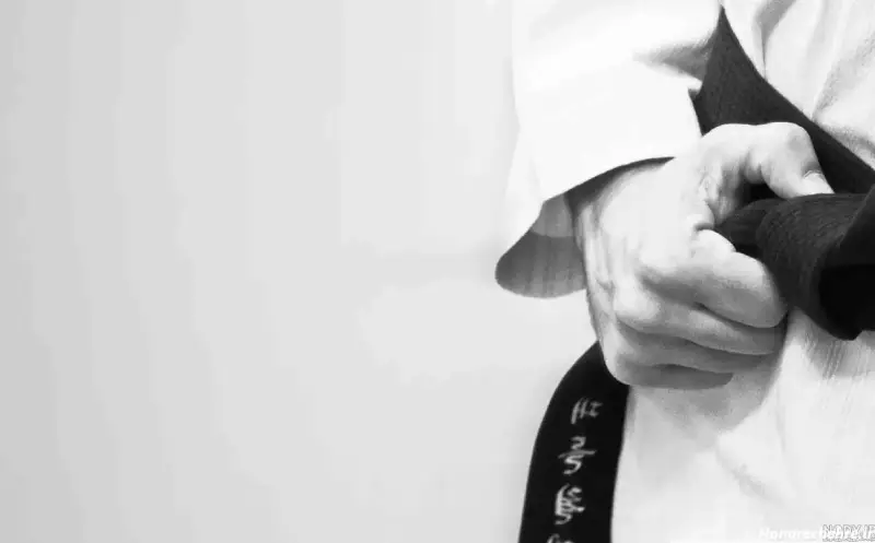 دفاع شخصی ذهنی: چگونه در لحظه بحران تصمیم بگیریم؟